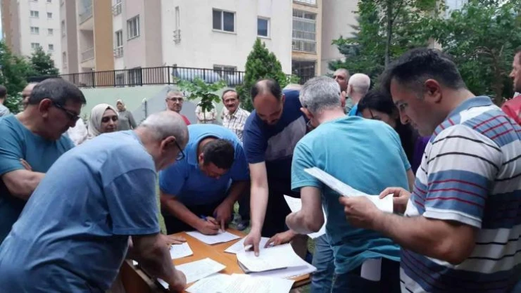 635 konutlu sitede aidatlara yüzde 140 zam şoku