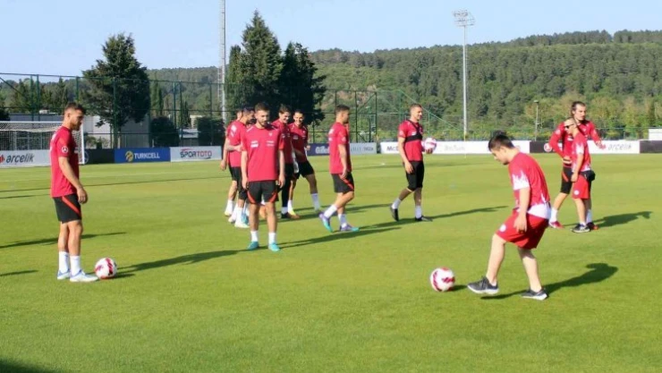 A Milli Futbol Takımı, Down Sendromlu sporcuları ağırladı