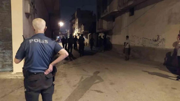 Adana'da komşular arasında silahlı kavga: 1 yaralı