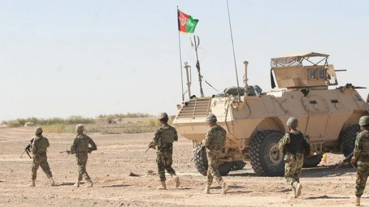 Afganistan'daki çatışmalarda 2 günde 90 asker öldü