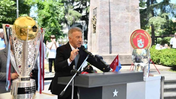 Ahmet Ağaoğlu: 'Trabzonspor'un tüm başarıların hepsinde alnı ak, başı dik oldu'