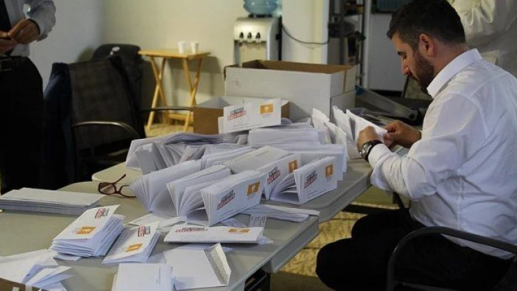 AK Parti'den yurtdışındaki seçmene 'AK Mektup'