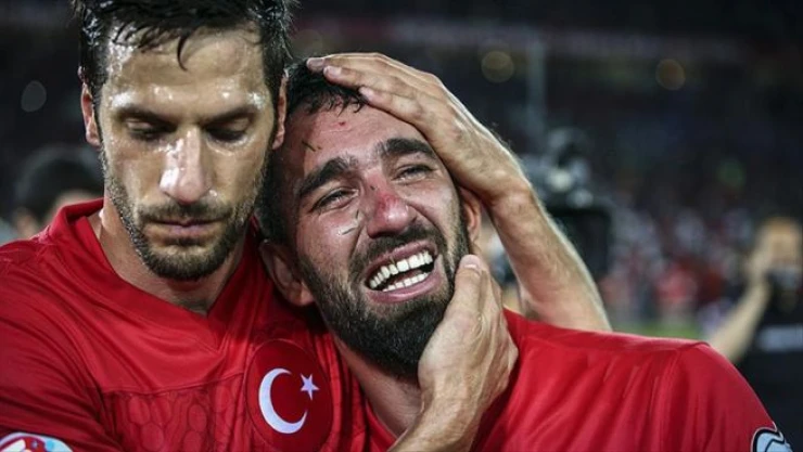 Arda Turan'dan fotoğrafına oy verenlere teşekkür