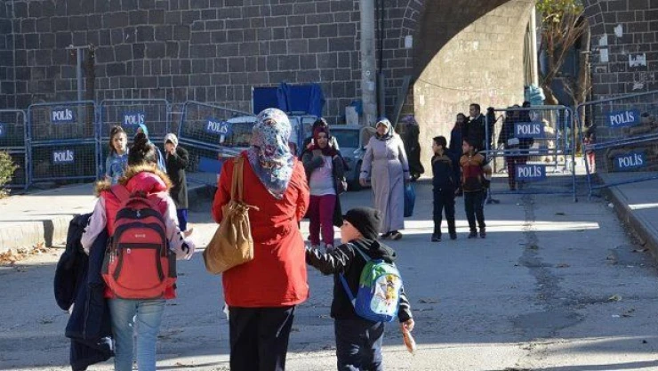 'Askerler siper olmasa teröristler bizi vuracaktı'