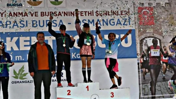 Avcılarlı Sporcular Uluslararası Osmangazi Maratonu'nda