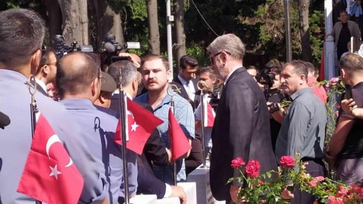 Ayasofya Camii'nde 15 Temmuz şehitleri için 251 hatmin duası okundu