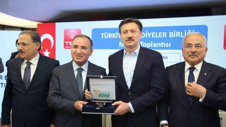 Bahçelievler Belediyesi'nin 'gıdanı koru' projesi ödül aldı