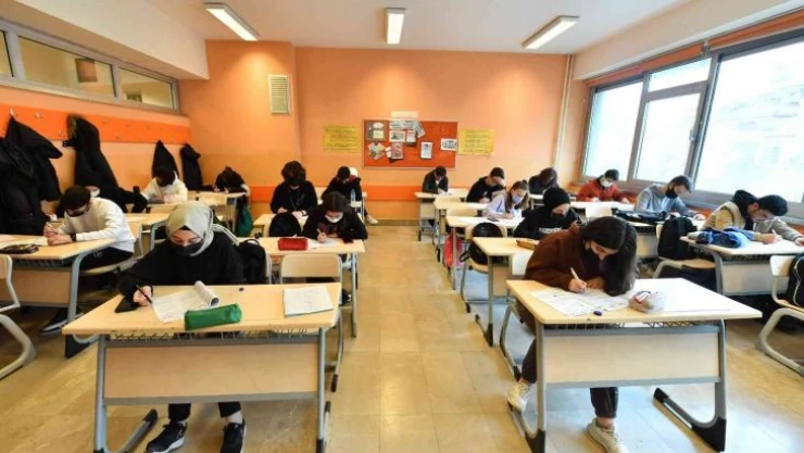 Bahçelievler'de TYT deneme sınavı heyecanı