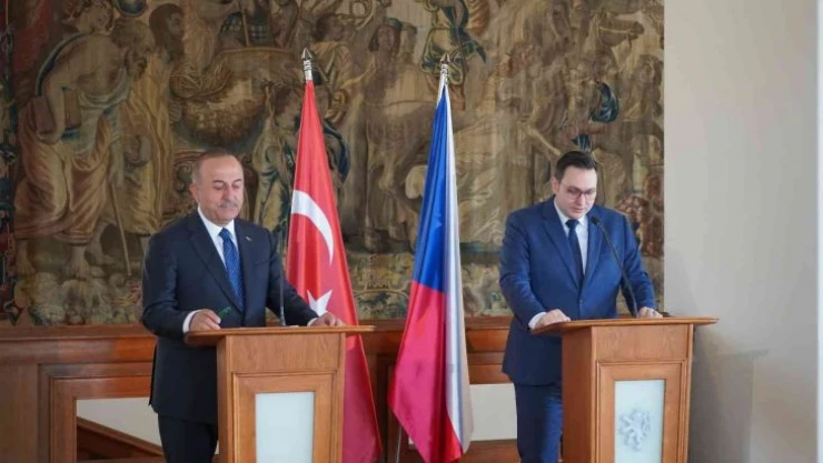 Bakan Çavuşoğlu: 'Helikopterin düştüğü bölge bulundu ama helikopterdeki kişiler hakkında bilgi edinemedik'