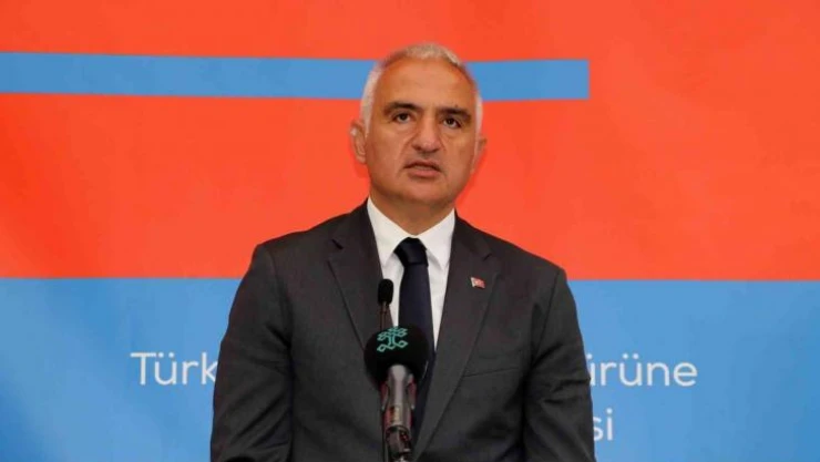 Bakan Ersoy: 'Dizi ihracatımızdaki hedeflerimizi daha yukarılara çekiyoruz'