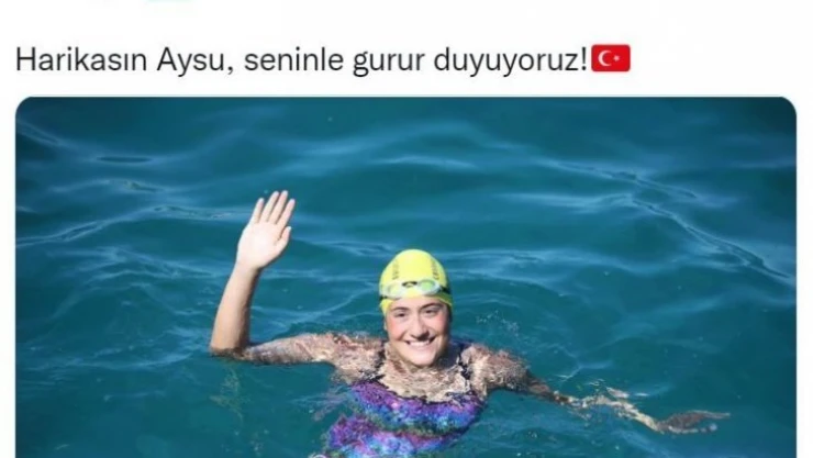 Bakan Kasapoğlu'ndan Manş Denizi'ni yüzerek geçen Aysu Türkoğlu'na övgü