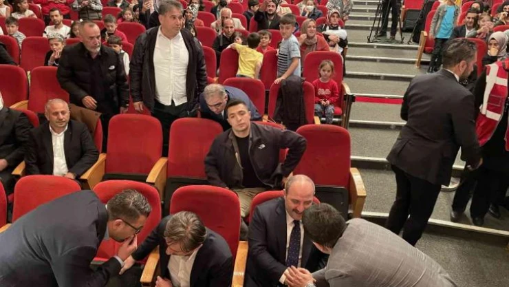 Bakan Varank: 'Teröristler İBB'de boy gösteriyor'