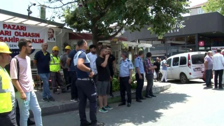Bakırköy Belediyesi'nin mahkeme kararına rağmen Zeytinlik'teki dükkanları tahliye girişimine tepkiler sürüyor