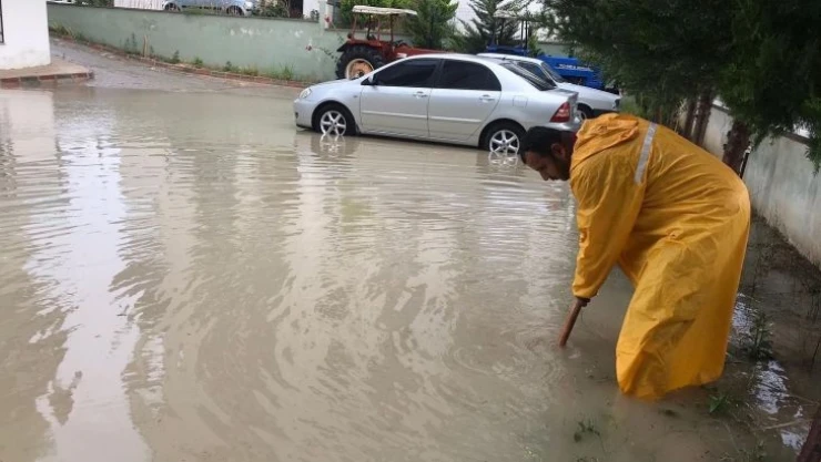 Kadirli Belediye Başkanı Tarhan: 'Belediyemizin tüm birimleri sahada'