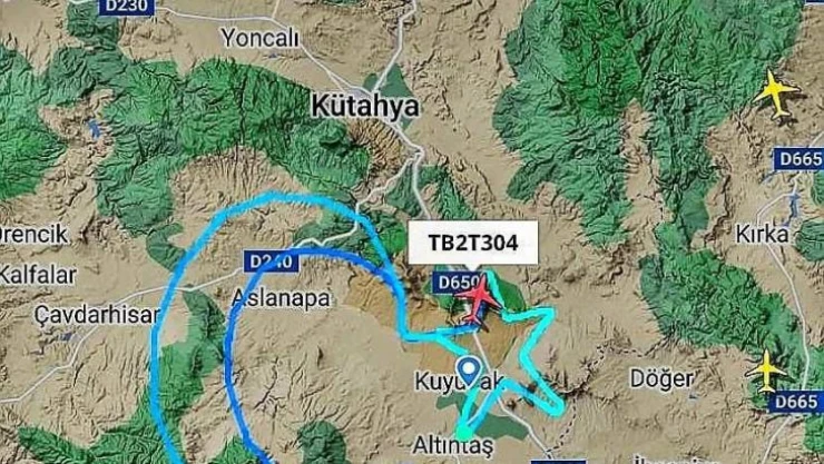 Bayraktar TB2 İHA, Kütahya'da rotasını ay yıldızla çizdi