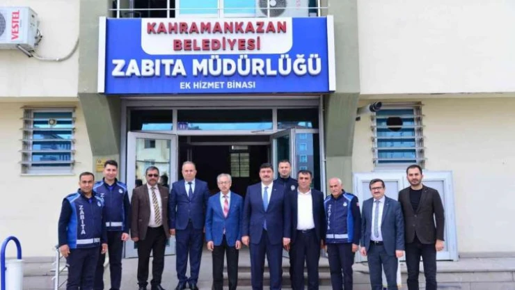 Bayram şekerleri ve bayram harçlıkları Başkan Oğuz'dan