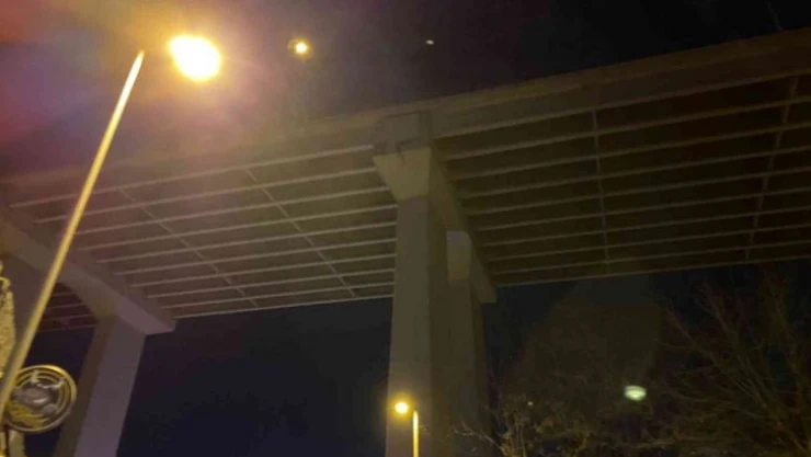 Beşiktaş'ta lise öğrencisi viyadükten atladı