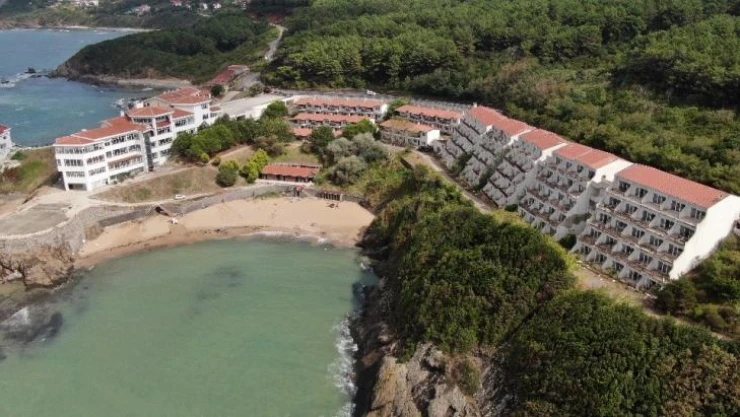 Beykoz'un efsane oteli talan edildi