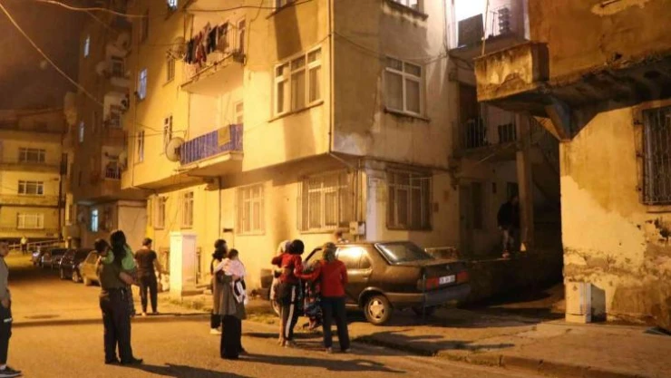 Bodrum katta çıkan yangında 1'i hamile 2 kişi zehirlendi