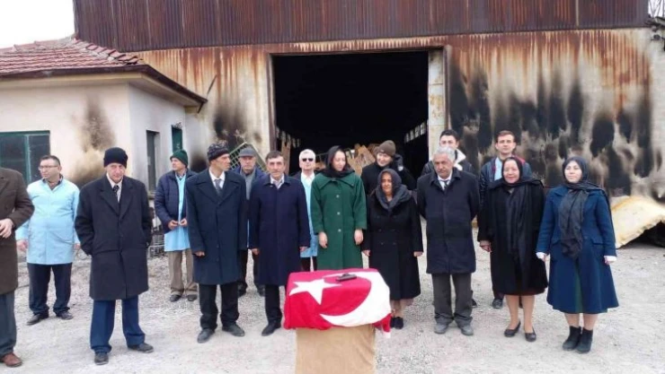 Bu belgesel 100 yıl önceki dekorlarla hazırlanıyor