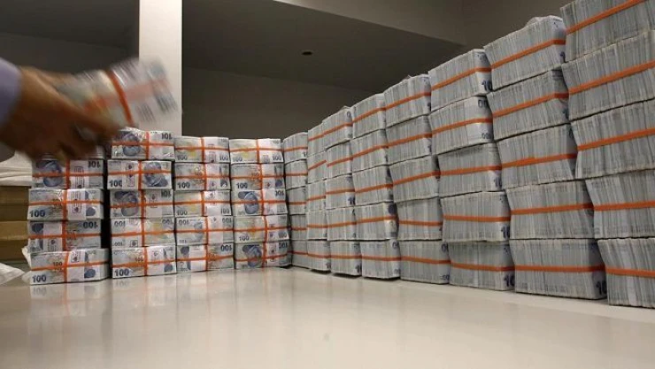 Bütçe kasımda fazla verdi