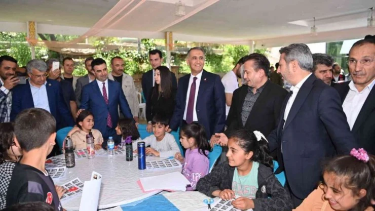 Çocuklar Gençlik Festivalinde doyasıya eğlendi