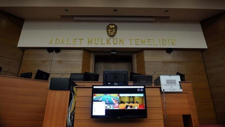 Cumhurbaşkanı ve Başbakan'a hakarete suç duyurusu