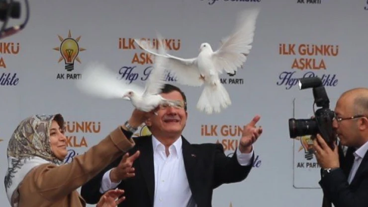 Davutoğlu: Kürtler artık savaşmak istemiyor