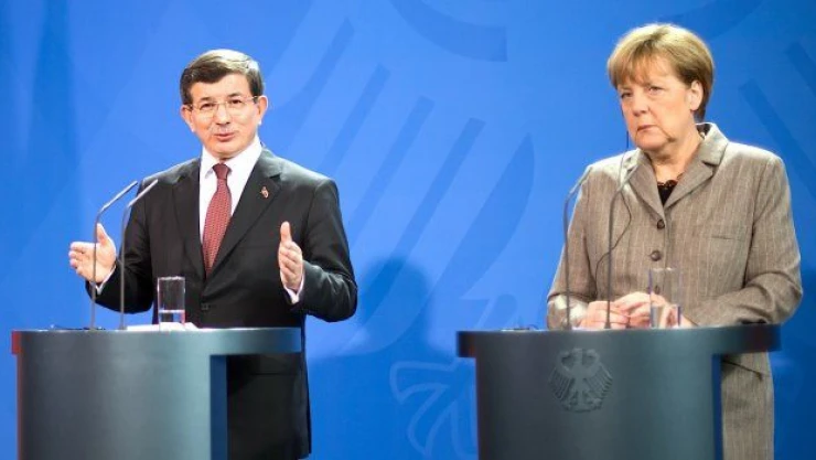 Davutoğlu-Merkel görüşmesi sona erdi