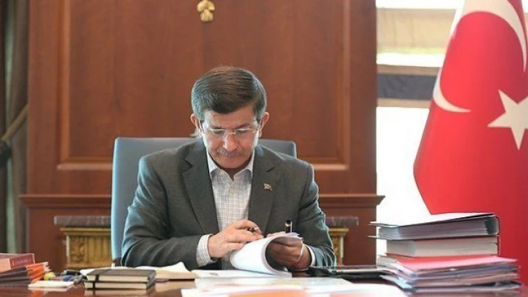 Davutoğlu seçim çalışmalarını sürdürüyor