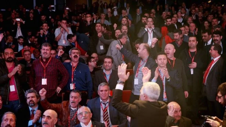 DİSK Genel Kurulundaki sloganlarla ilgili soruşturma başlatıldı