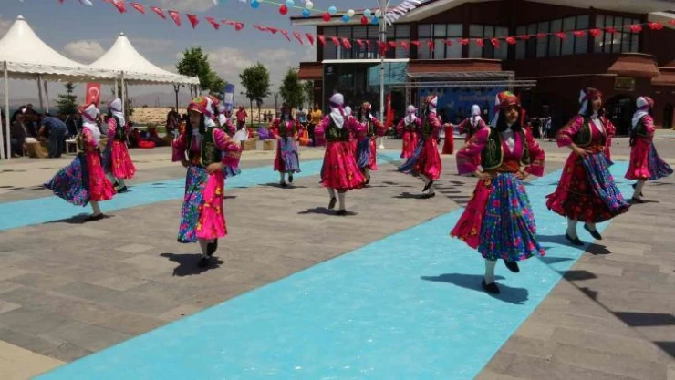 Edremit'te 'Kadın El Emeği ve Sanat Festivali' başladı