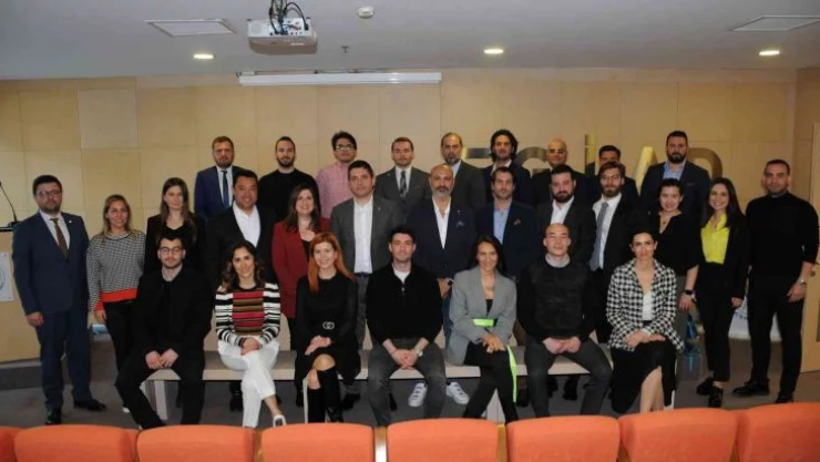 EGİAD'a 25 yeni üye