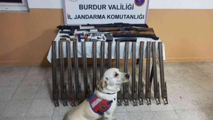 Evde tabanca ve tüfek imalatına jandarma baskını