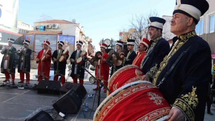 Fatih Sultan Mehmet'in İstanbul'a fethe çıkış yıldönümü törenle kutlandı