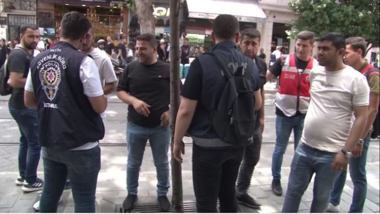 Fatih'te dilenci, işportacı ve hanutçuluk yapanlara yönelik denetim