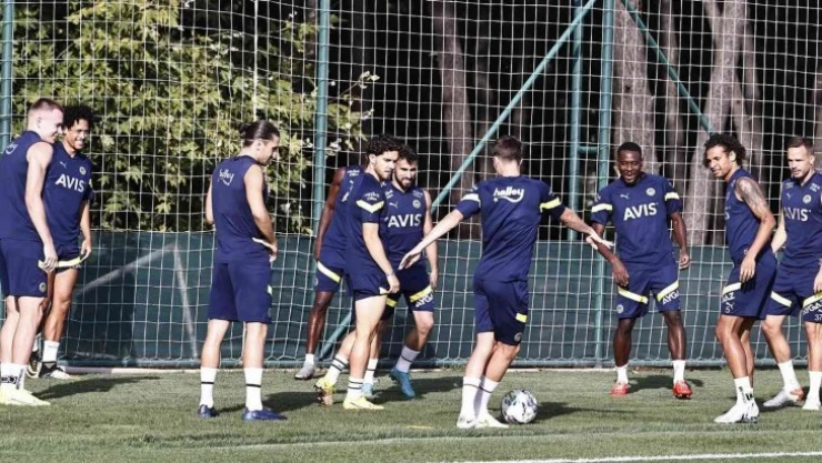 Fenerbahçe, Adana Demirspor maçı hazırlıklarını tamamladı