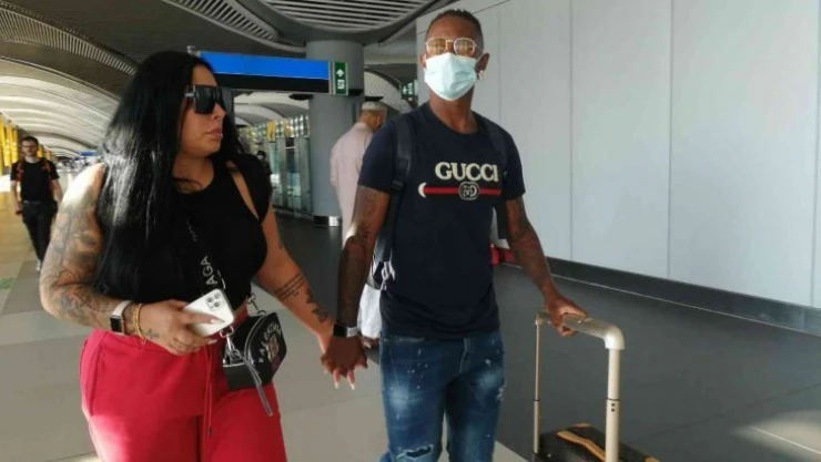 Fenerbahçe'nin yeni transferi Lincoln, İstanbul'da