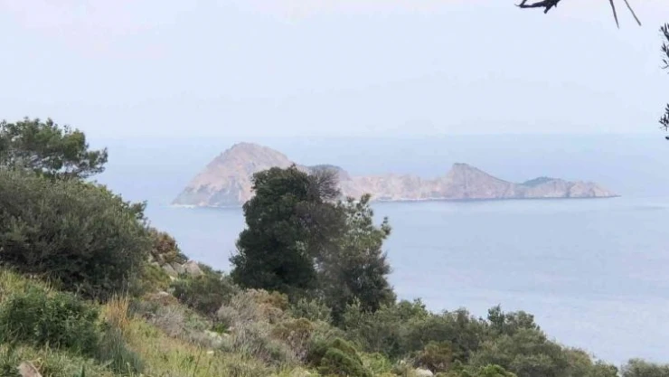 Gelidonya Feneri çöplüğe döndü