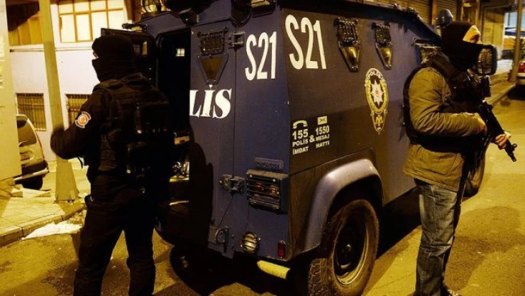 HDP Beyoğlu İlçe Başkanlığı'nda arama başlatıldı