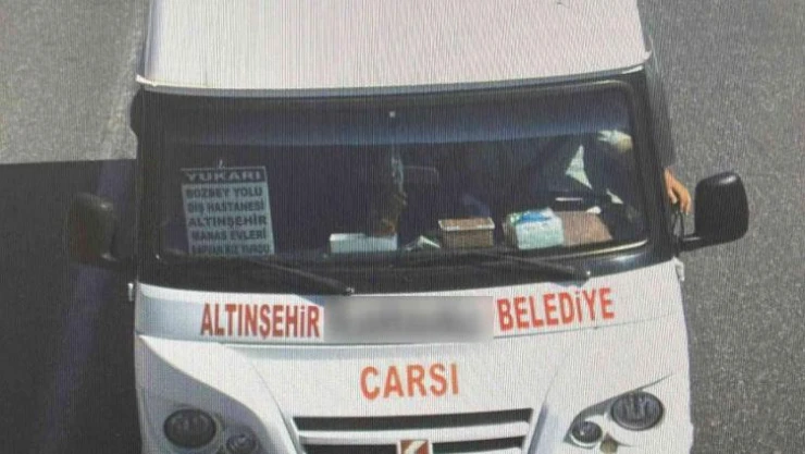 Hem yolcu hem uyuşturucu taşımış