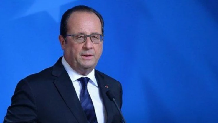 Hollande, Türkiye ziyaretini erteledi