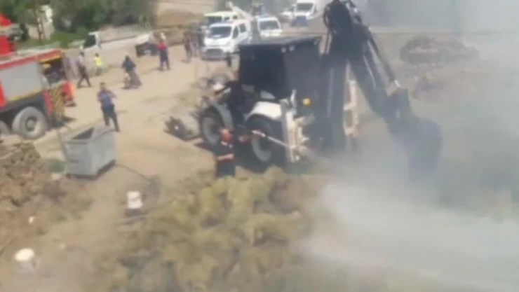 Iğdır'da çıkan yangında ot balyaları kullanılamaz hale geldi