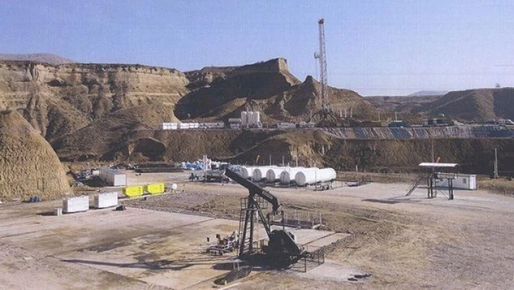 İpek Enerji: Bakan yanlışta ısrarcı