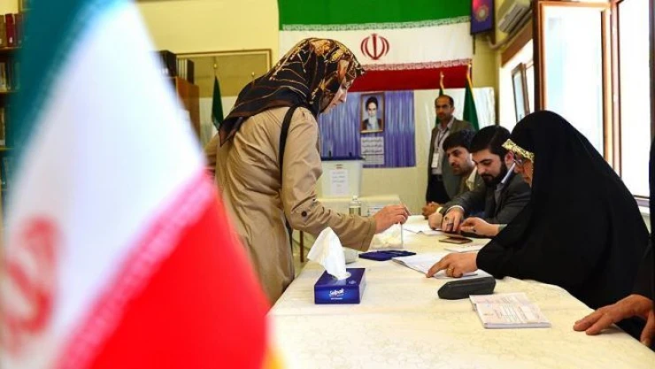 İran'da seçim süreci tartışmalarla devam ediyor