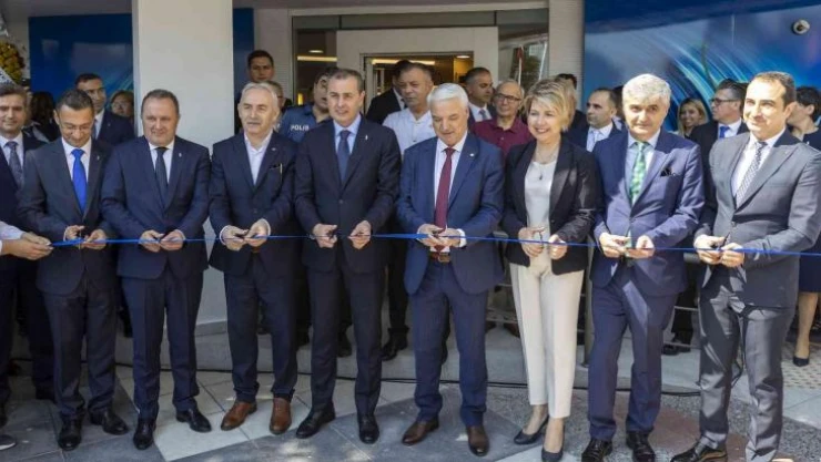 İş Bankası ilk tarım şubesini Saruhanlı'da açtı