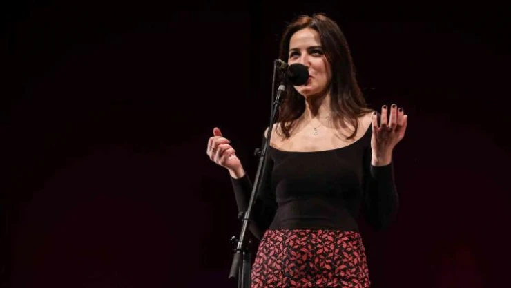 İş Sanat Çarşamba Sahnesi Ece Göksu konseri ile başlıyor