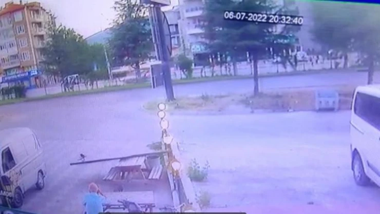 Isparta'da yaşlı çiftin hayatını kaybettiği kaza kamerada
