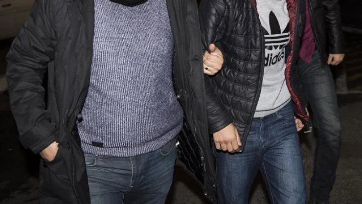 İstanbul'da terör örgütü operasyonu: 3 gözaltı