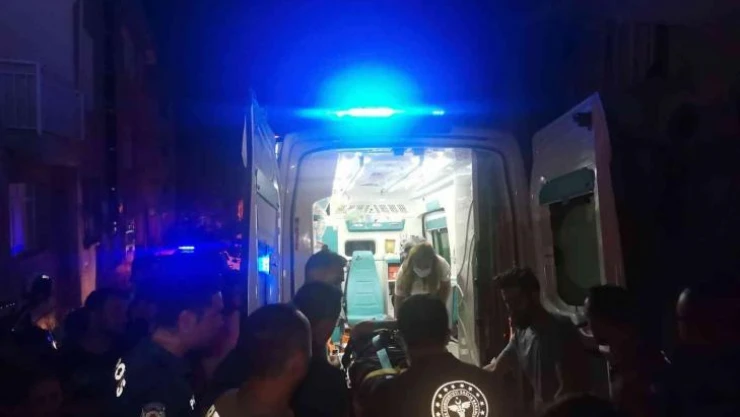 Kavgaya müdahale ederken 2 metre yüksekten düşen polis yaralandı